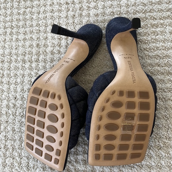 Bottega Veneta denim heel. NEVER WORN. No dust bag no box. Purchased in France. - Picture 3 of 7